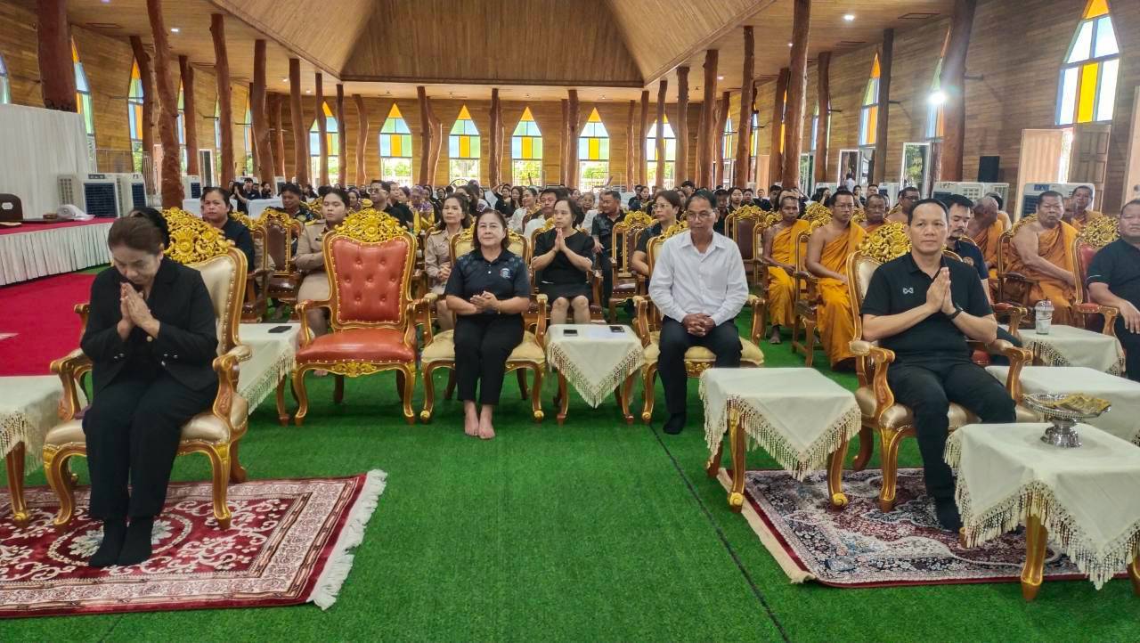 Rayong TALENT พช.เมืองระยองเอาได้  สำนักงานพัฒนาชุมชนอำเภอเมืองระยอง ร่วมกิจกรรม Big Cleaning Day 