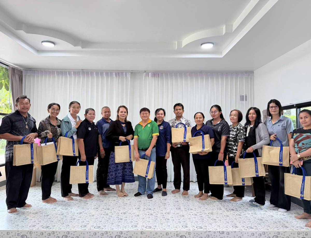 Rayong TALENT พช.เมืองระยองเอาได้ สำนักงานพัฒนาชุมชนอำเภอเมืองระยอง จัดประชุมเพิ่มศักยภาพคณะกรรมการเครือข่ายกองทุนชุมชนขับเคลื่อนกลุ่มออมทรัพย์เพื่อการผลิต(ระดับอำเภอ) 🍁🍁