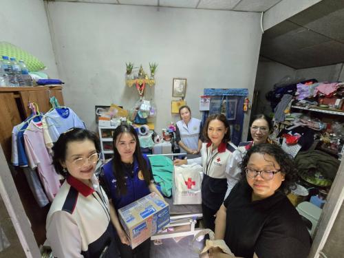 Rayong TALENT พช.เมืองระยอง เอาได้   >> ศจพ.อ.เมืองระยอง ลงพื้นที่ให้ความช่วยเหลือกลุ่มเป้าหมายในพื้นที่ กิจกรรมพัฒนาคุณภาพชีวิตระดับอำเภอ เพื่อช่วยเหลือส่งเสริมและพัฒนาคุณภาพชีวิตและกลุ่มเปราะบางฯ