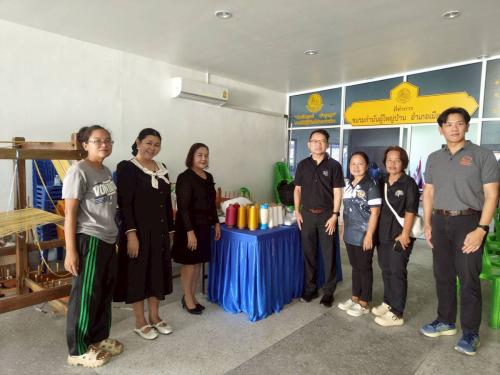 💕สำนักงานพัฒนาชุมชนอำเภอเมืองระยอง ร่วมส่งมอบครุภัณฑ์และพัสดุ ตามโครงการฝึกอบรมอาชีพลายผ้าพระราชทานและลายผ้าประจำจังหวัด อำเภอเมืองระยอง💕    